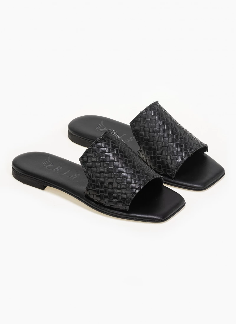 Συμφωνίες 😀 Προϋπολογισμός 👏 IRIS Σανδάλια δερμάτινα καρέ με ανάγλυφο πλεκτό σχέδιο - Μαύρο 🛒 😀 - Image 2