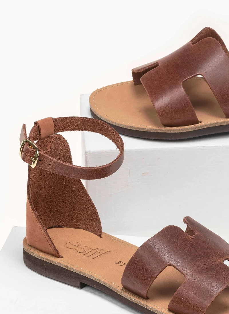 Ολοκαίνουργιο 🎁 Καλύτερη πώληση 👏 Πέδιλα Estil δερμάτινα ίσια με κλειστή φτέρνα - Ταμπά 👍 🎉 - Image 2