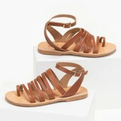 Πολύ καλή προσφορά 🧨 Το φθηνότερο 😍 Estil δερμάτινα ίσια πέδιλα με λεπτά λουράκια - Ταμπά 🛒 🎉