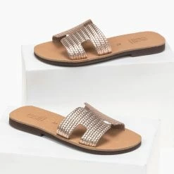 Πολύ καλή προσφορά 🛒 Αγορά 🥰 Σανδάλια Estil δερμάτινα με ανάγλυφο σχέδιο - Χαλκός ⌛ ✨