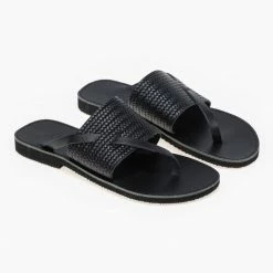 Ολοκαίνουργιο 🎉 Πολύ καλή προσφορά ⭐ Σανδάλια Estil δερμάτινα με ανάγλυφο σχέδιο ψάθα - Μαύρο 🌟 🎉