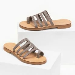 Πολύ καλή προσφορά 🛒 Κουπόνι 😀 Σανδάλια δερμάτινα Estil με λεπτά λουράκια - Τάουπε 😀 ❤️