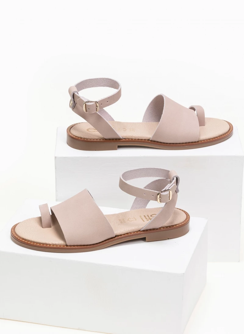 ΧΟΝΔΡΙΚΟ ΕΜΠΟΡΙΟ 👍 ΧΟΝΔΡΙΚΟ ΕΜΠΟΡΙΟ 🎉 The Fashion Project Πέδιλα φλατ δερμάτινα με φαρδιά φάσα - Nude 😍 🛒 - Image 3