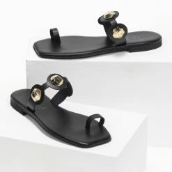 Τοπ 10 🎉 Best Pirce 😍 IRIS Σανδάλια δερμάτινα καρέ με πολύγωνο μεταλλικό στοιχείο - Μαύρο 😉 ❤️