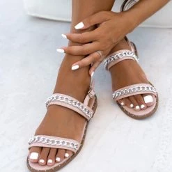 Αγορά ✔️ Τοπ 10 🧨 The Fashion Project Πέδιλα λουστρίνι φλατ με αλυσίδα - Nude 🌟 👏