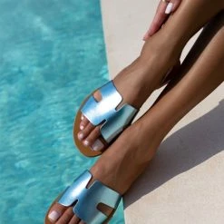 Συμφωνίες 🧨 Ολοκαίνουργιο ✔️ Σανδάλια δερμάτινα ESTIL σε μεταλλικά χρώματα - Γαλάζιο ✔️ 🤩