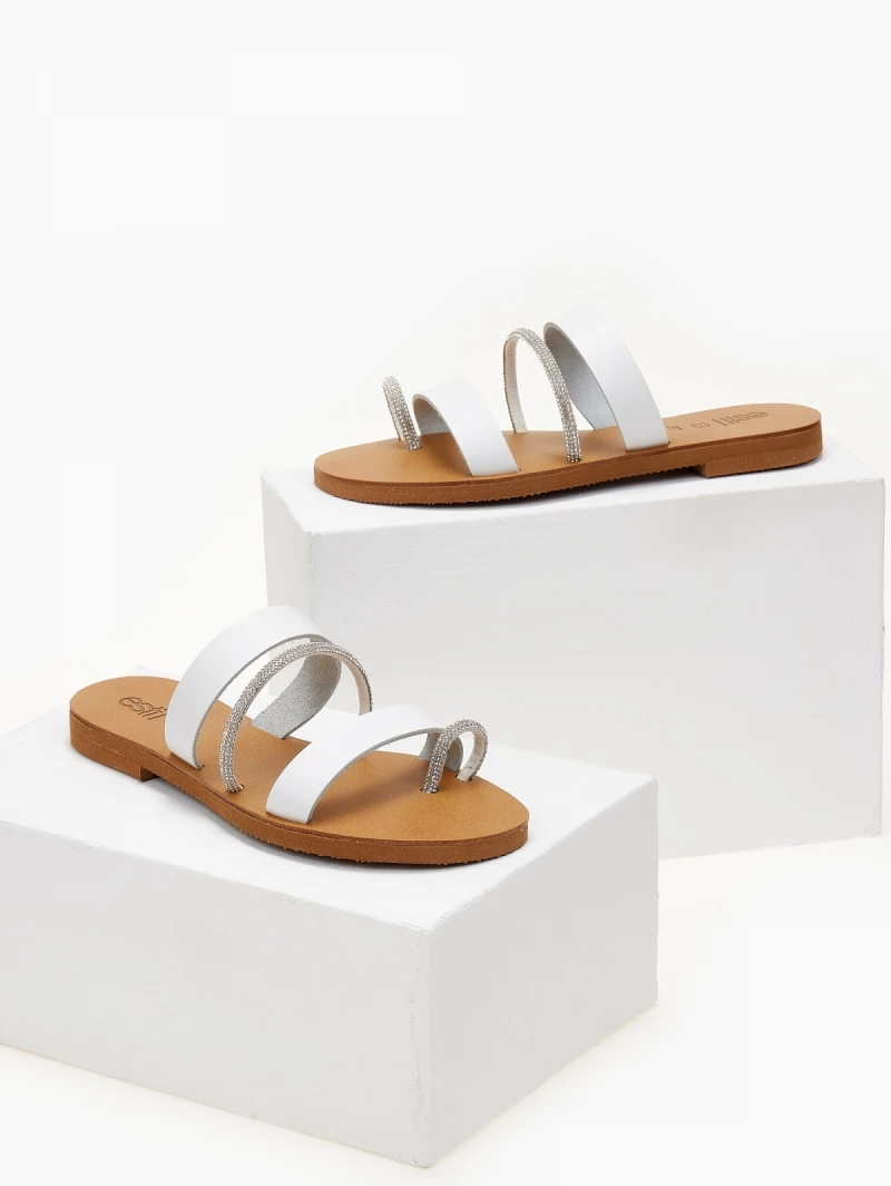 Αγορά 😉 Νέος ❤️ The Fashion Project Σανδάλια ESTIL δερμάτινα με λεπτές φάσες και Strass - Λευκό ✨ ⌛