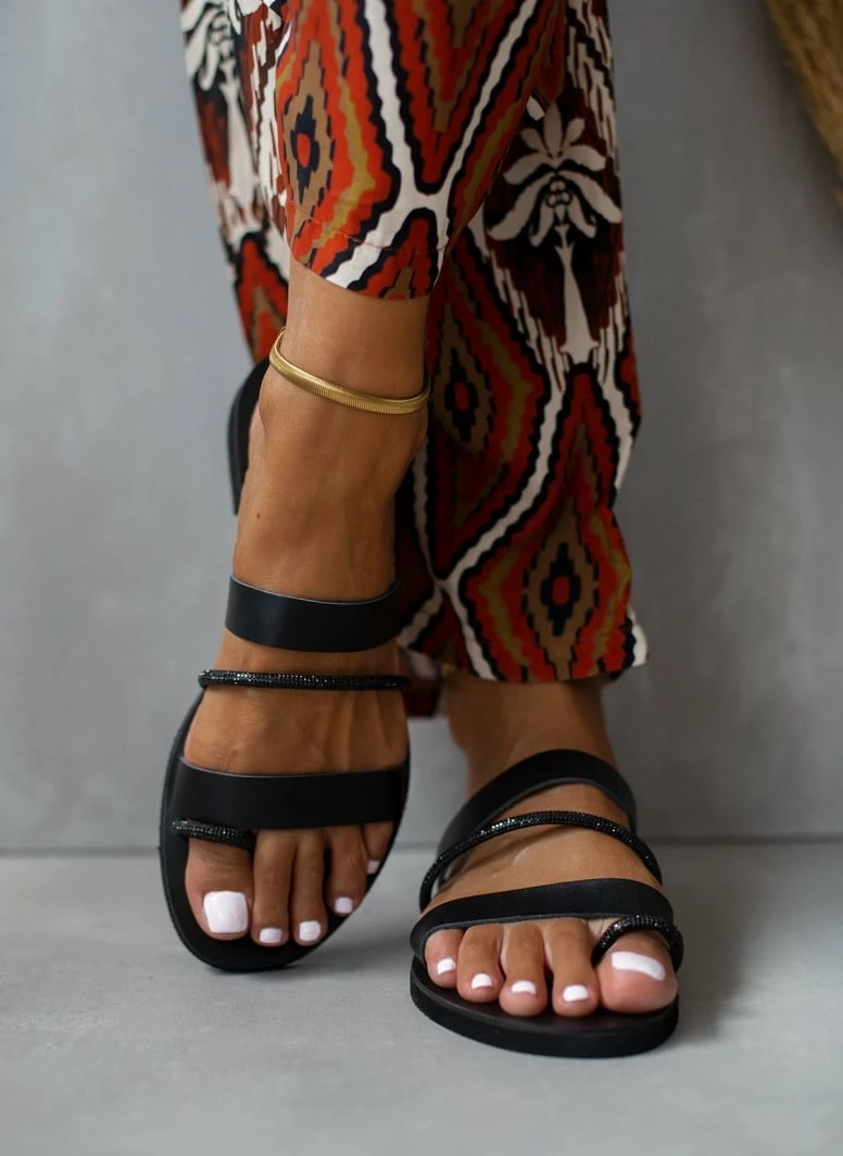 Συμφωνίες 🥰 Φτηνός 🤩 The Fashion Project Σανδάλια ESTIL δερμάτινα με λεπτές φάσες και Strass - Μαύρο 😀 ⭐